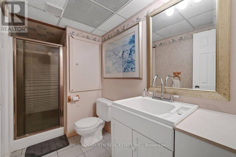 2362 Russland Road — photo 30 of 40