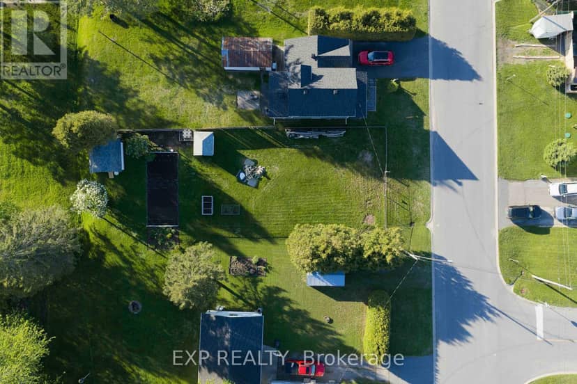 4 Montcalm Street — photo 12 of 12