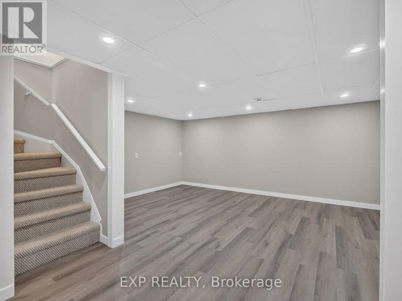 20 - 242 Lakeport Road — photo 23 of 37