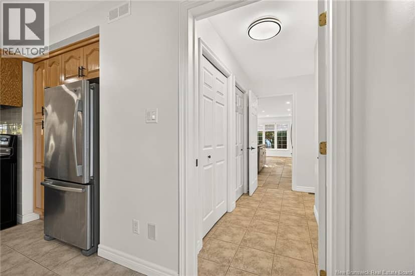 95 Congressional Crescent — photo 12 of 40