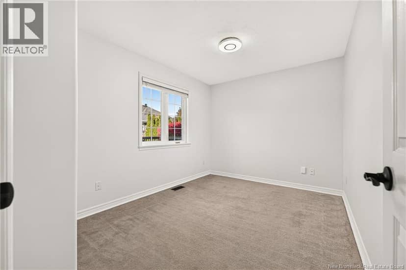 95 Congressional Crescent — photo 35 of 40