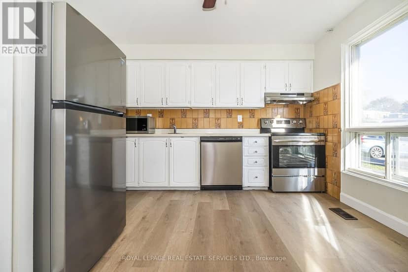 51 - 707 Burnhamthorpe Road, Toronto, photo 2