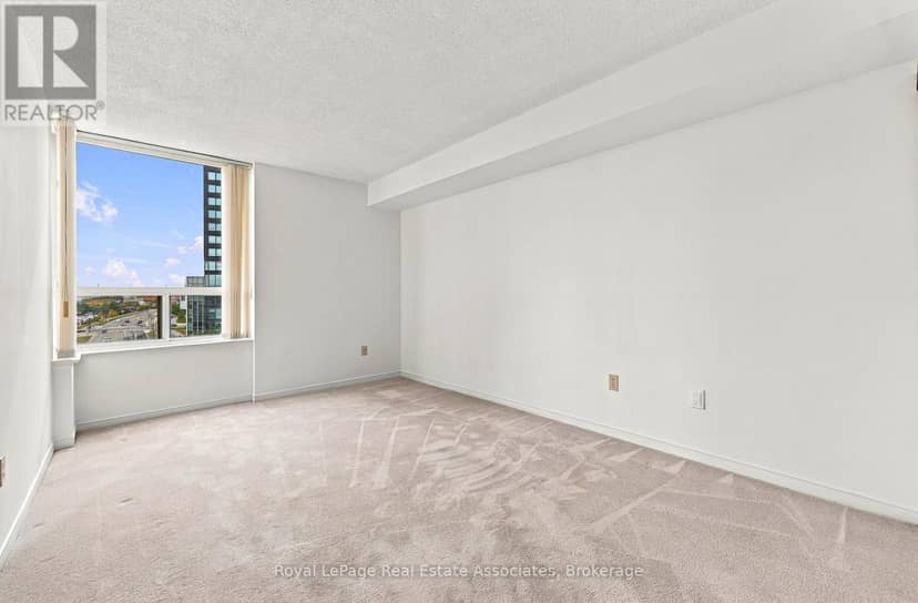 808 - 350 Rathburn Road W — photo 29 of 40