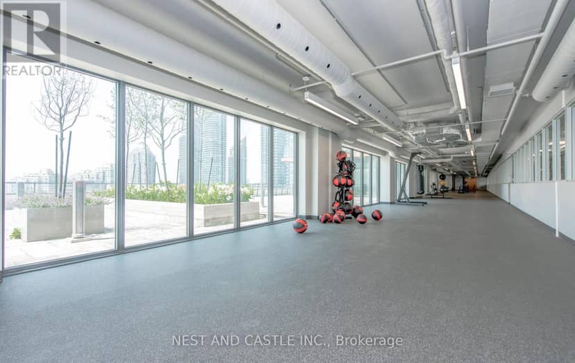 Listing 30432000 — photo 17 of 20