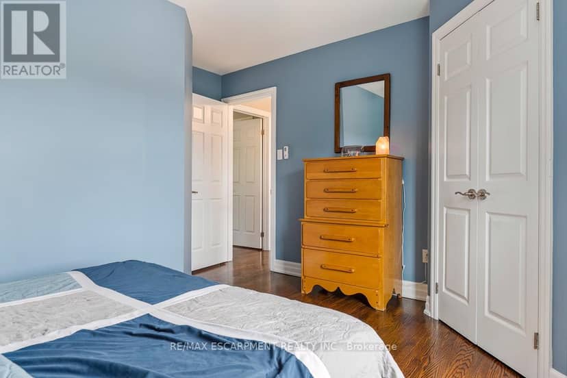 996 Cresthampton Lane — photo 28 of 40
