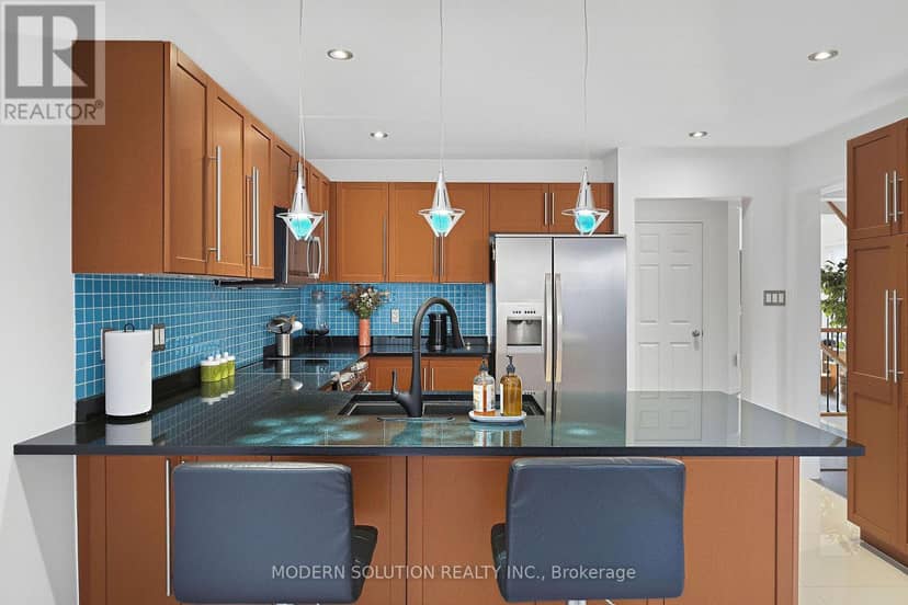 5 Woodcote Crescent — photo 19 of 40
