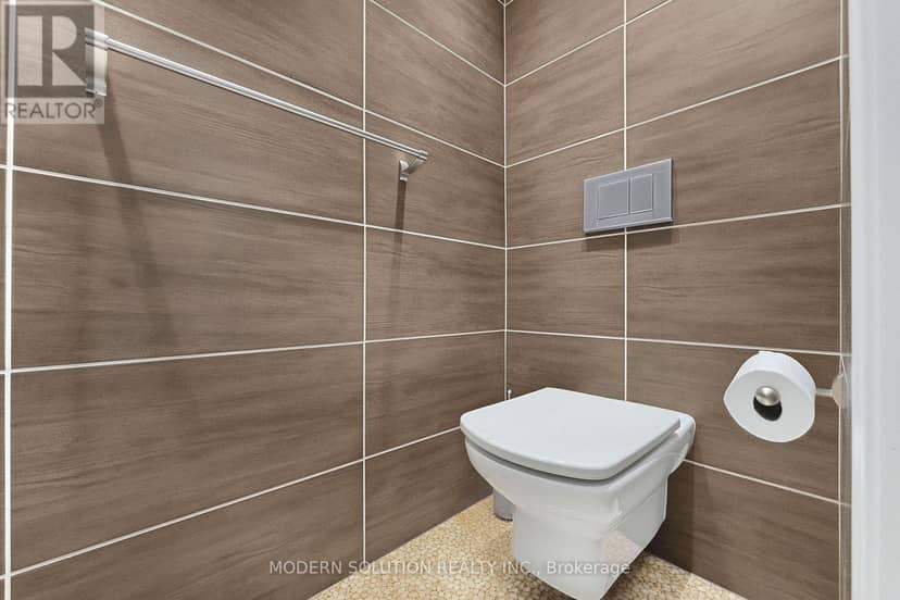 5 Woodcote Crescent — photo 23 of 40