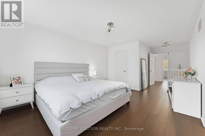 5 Woodcote Crescent — photo 29 of 40