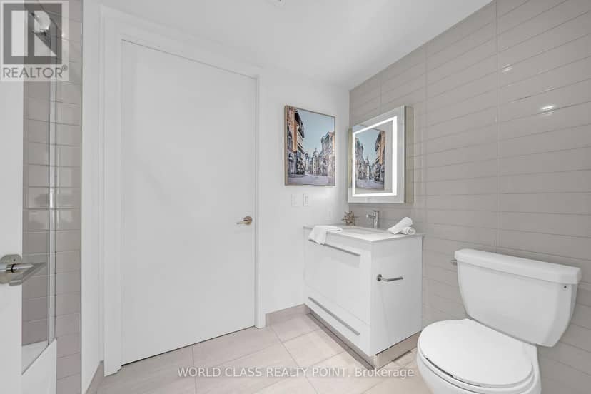 2404 - 8 Cumberland Street — photo 21 of 24