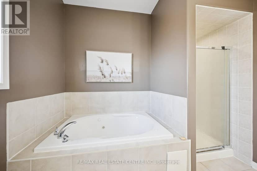 27 Triller Avenue — photo 21 of 40