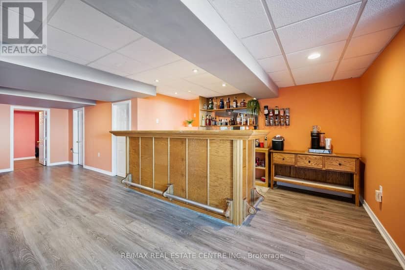 27 Triller Avenue — photo 25 of 40