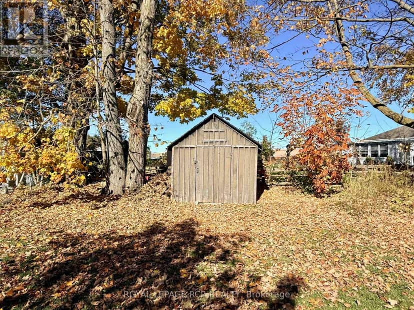 466 Sandhill Court, Shelburne, photo 2