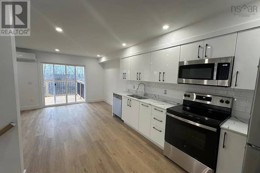 B 29 McIntosh Street — photo 8 of 13