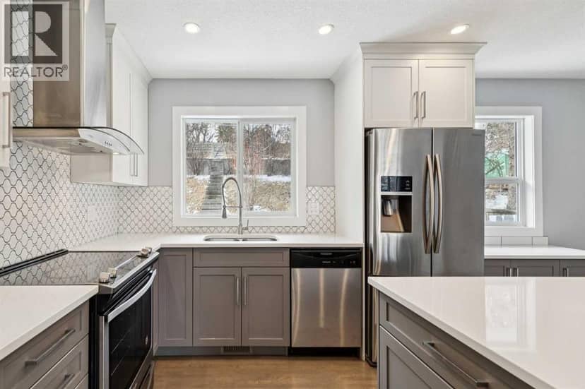 40 Henefer Road SW — photo 11 of 31