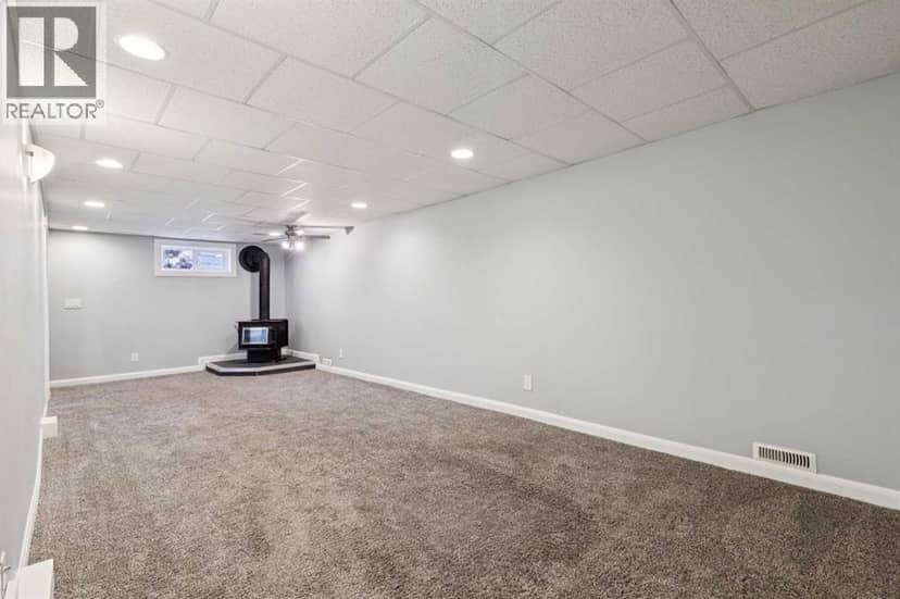 40 Henefer Road SW — photo 19 of 31