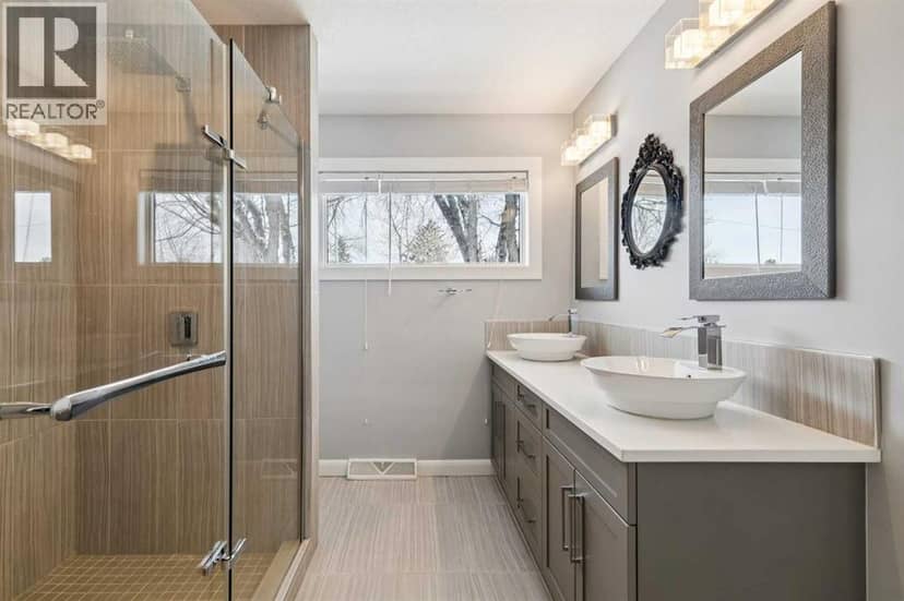40 Henefer Road SW — photo 15 of 31