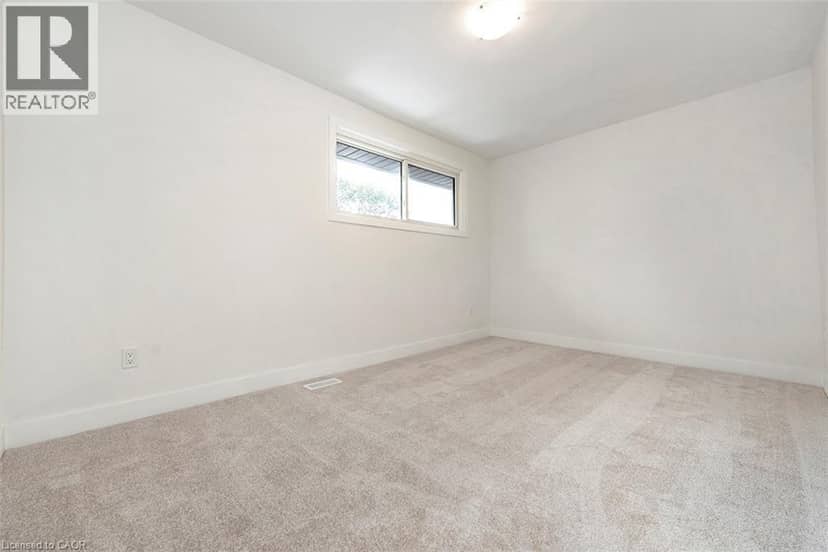 60 WOODMAN Drive N — photo 23 of 39