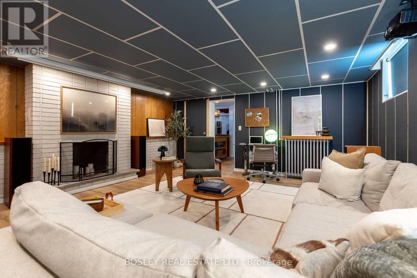 16 Delroy Drive — photo 34 of 40