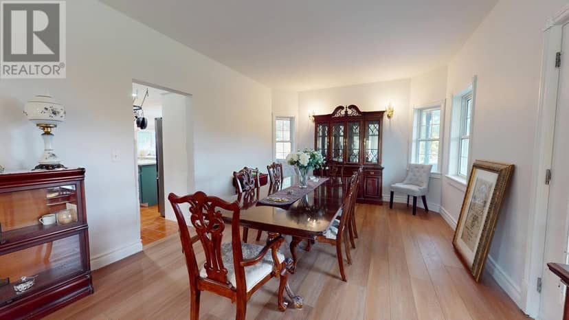 215 Old Mill Beach RD — photo 20 of 40