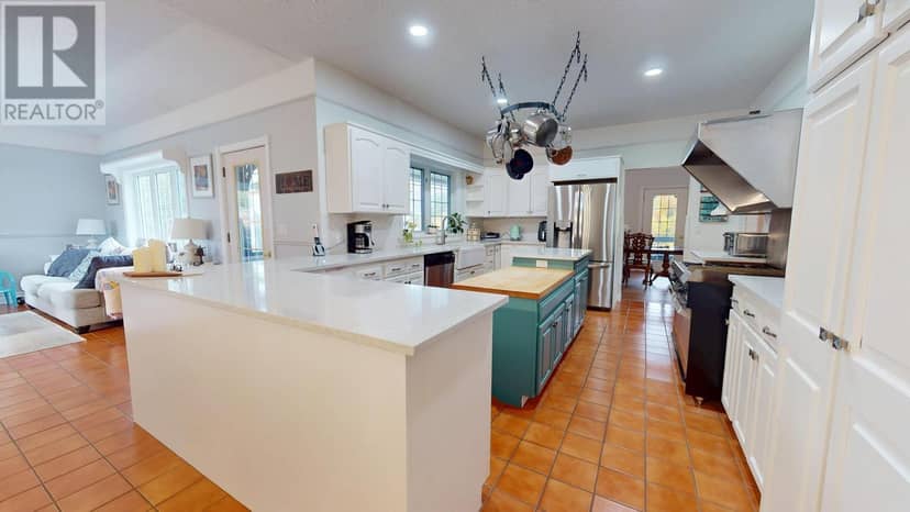 215 Old Mill Beach RD — photo 25 of 40