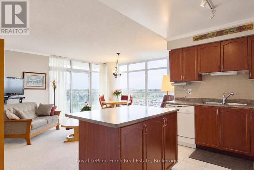 904 - 1600 Charles Street, Whitby