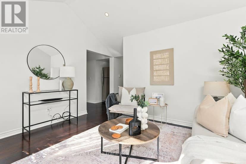 304 Pine Avenue, Oshawa, photo 4