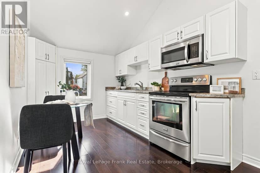 304 Pine Avenue, Oshawa, photo 6