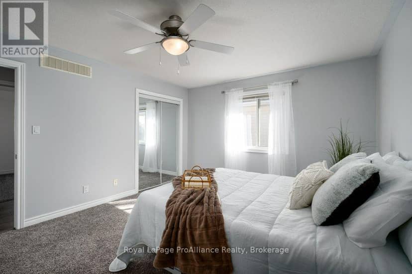 35 Forest Valley Drive — photo 20 of 40