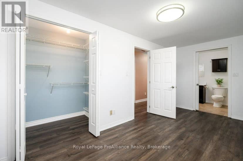 35 Forest Valley Drive — photo 32 of 40