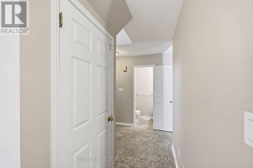 870 Walker Court — photo 23 of 40