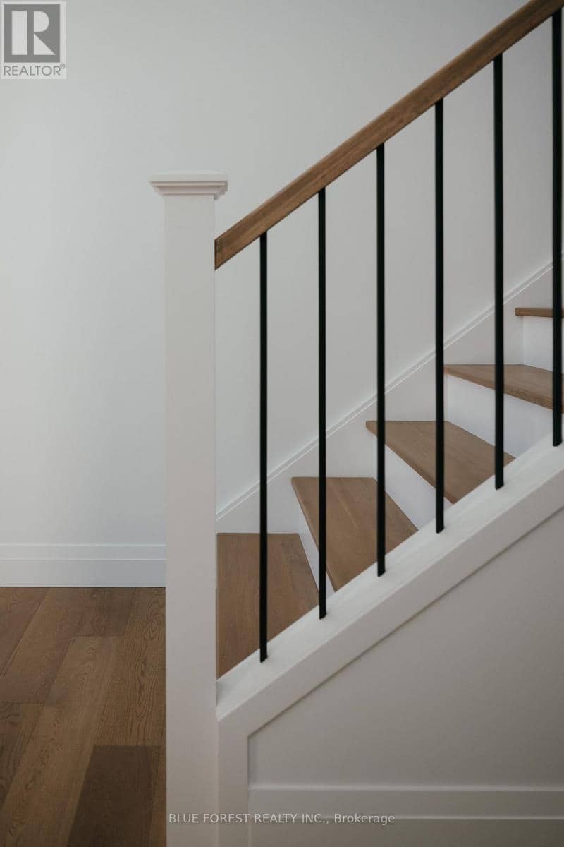 172 Renaissance Drive — photo 14 of 20