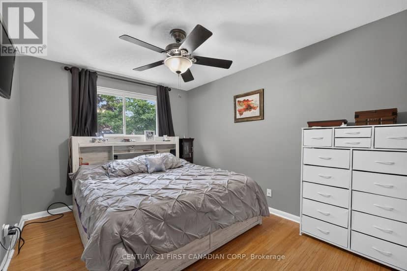 285 Panorama Crescent — photo 21 of 40