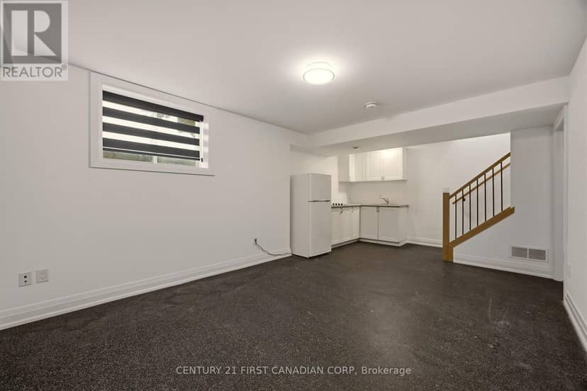 8 - 231 Callaway Road — photo 39 of 40