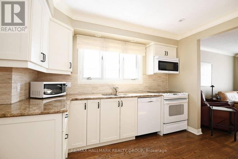 886 Trojan Avenue, Ottawa, photo 3