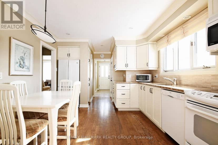 886 Trojan Avenue, Ottawa, photo 4