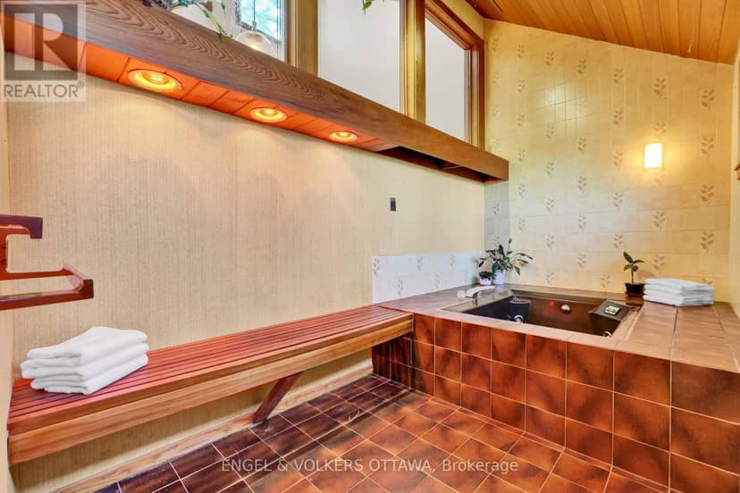 7 Mid Pines Grove — photo 24 of 40