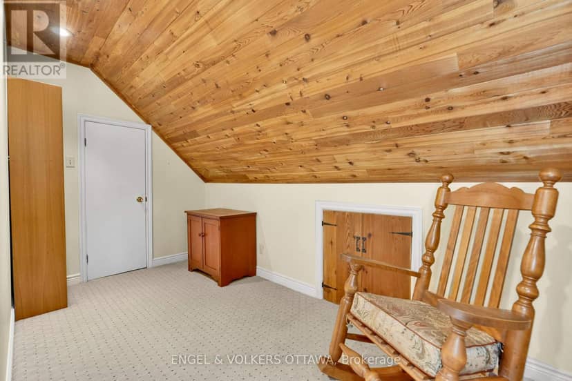 7 Mid Pines Grove — photo 29 of 40