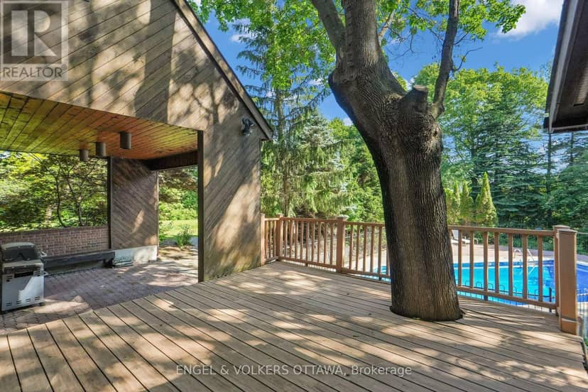 7 Mid Pines Grove — photo 39 of 40