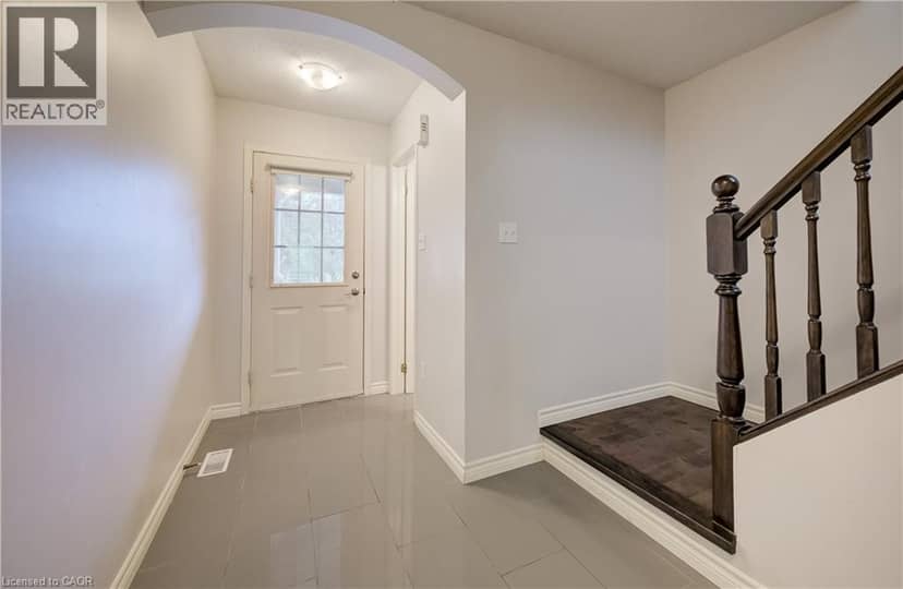 508 VERONICA Drive, Kitchener, photo 4