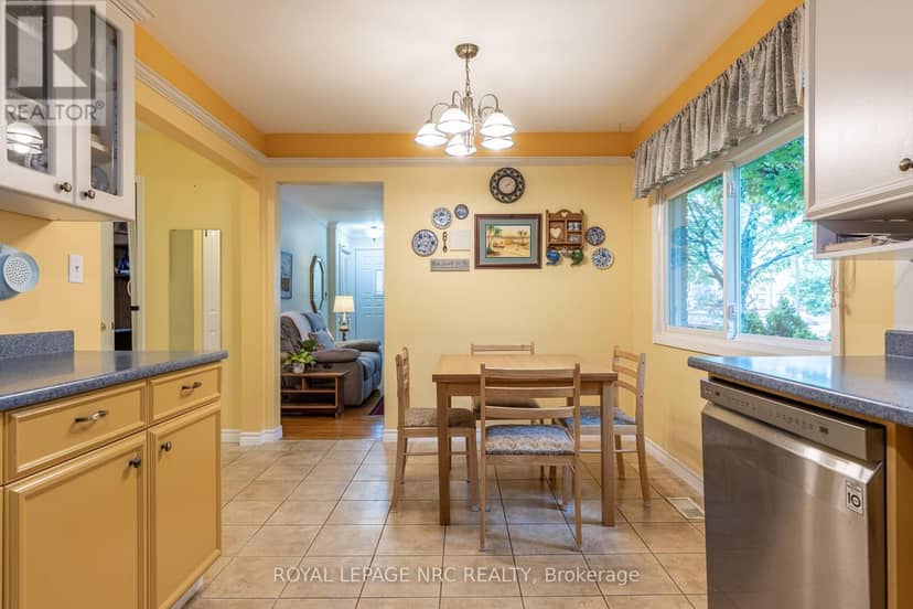 542 Lake Street — photo 10 of 31