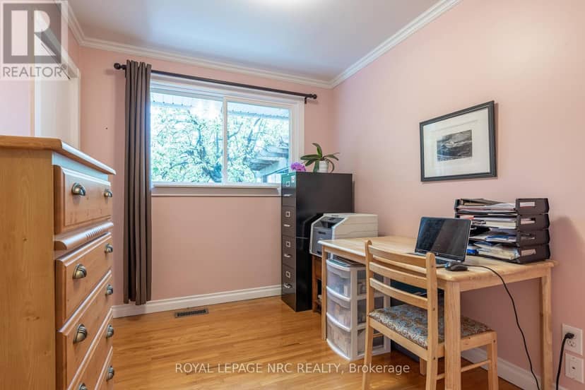 542 Lake Street — photo 15 of 31