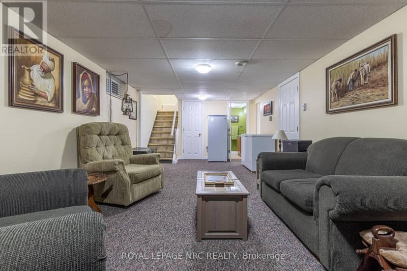 542 Lake Street — photo 18 of 31