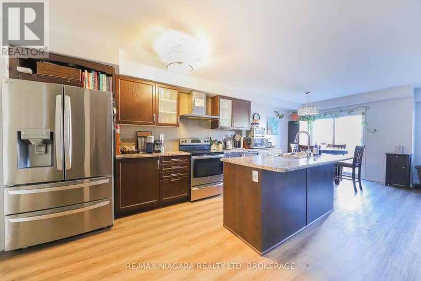 8532 Nightshade Street, Niagara Falls, photo 5