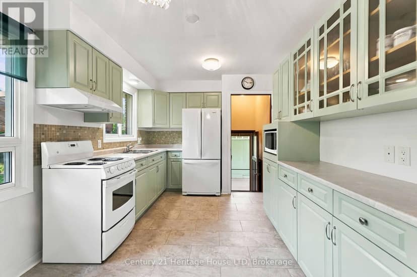 4227 Pettit Avenue — photo 11 of 40