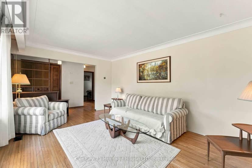 4227 Pettit Avenue — photo 9 of 40