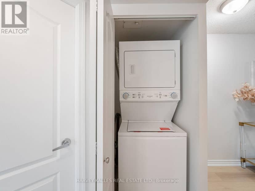 1814 - 17 Barberry Place — photo 30 of 40