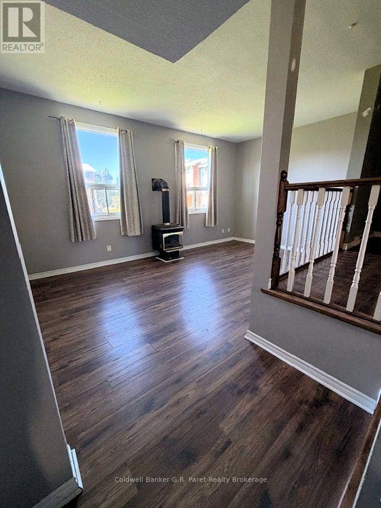29 - 129 Concession Street E, Tillsonburg, photo 3