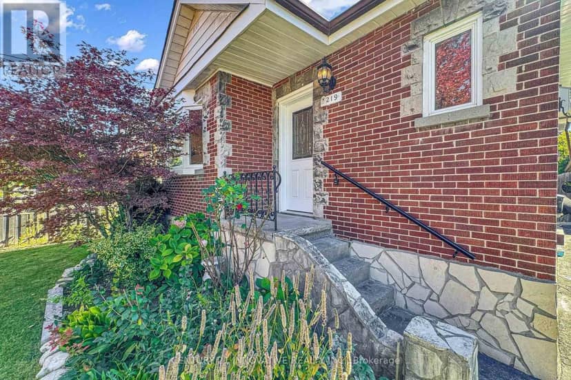 219 Etna Avenue — photo 10 of 40