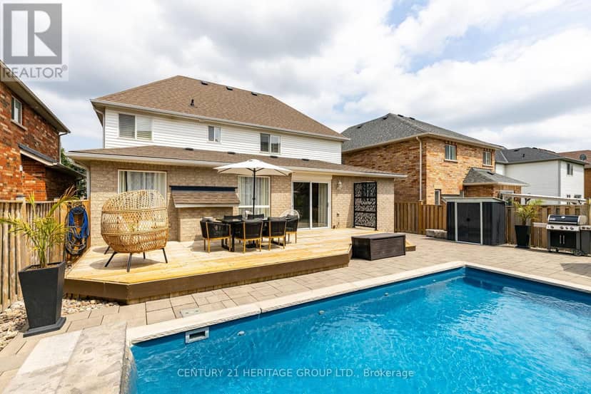 106 Laurendale Avenue, Georgina, photo 2