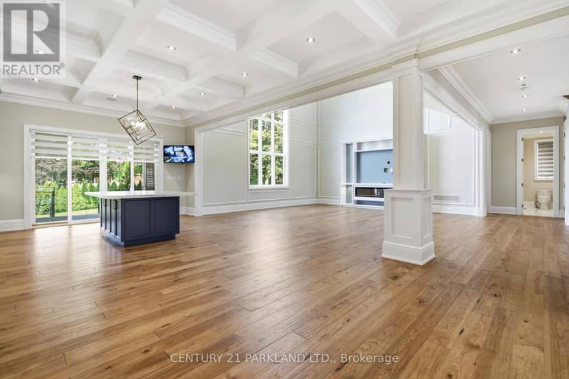 12 Hollywood Crescent — photo 10 of 40
